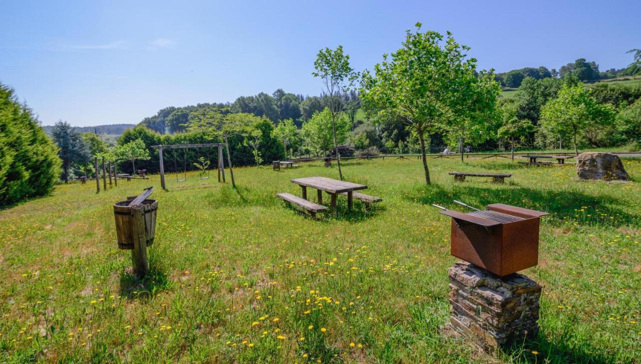 Apartamentos Rurales Casa Riveras Santa Eulalia de Oscos Eksteriør bilde